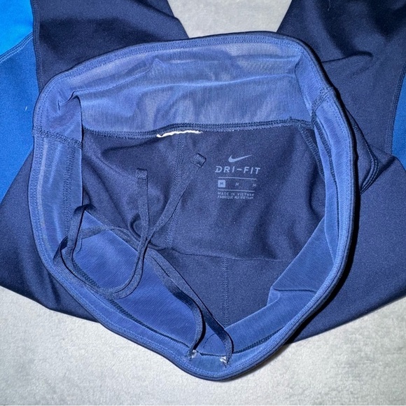 Nike Dri-Fit and Free People Movement Three Quarter Leggings Women’s Size Medium - Picture 9 of 16